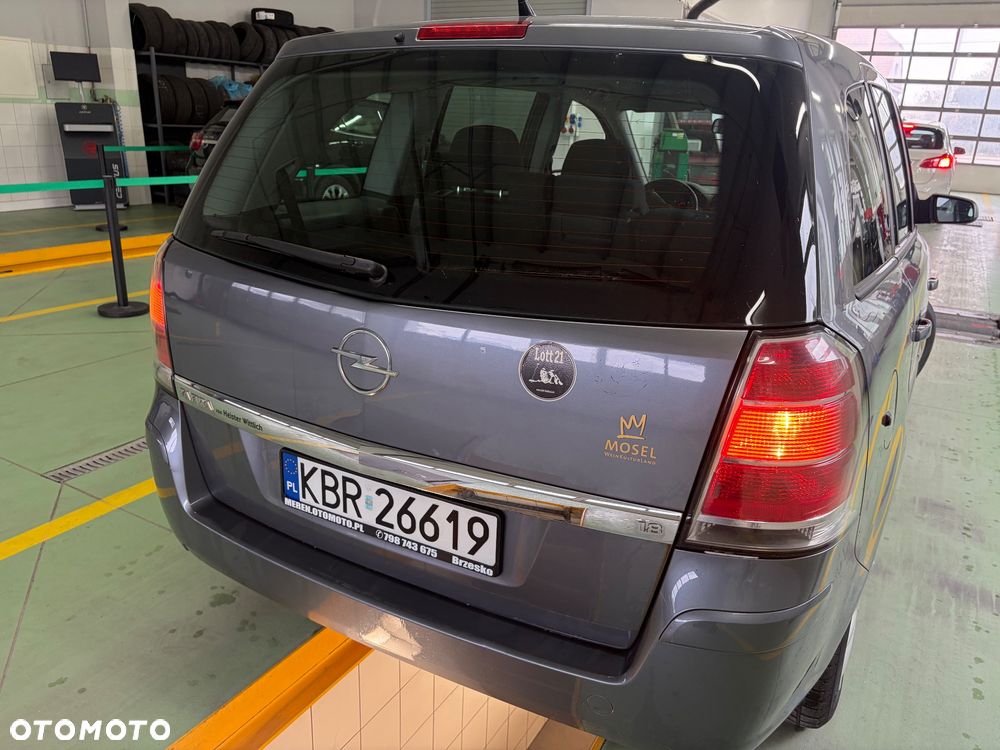 Opel Zafira 1.8 Elegance - 10
