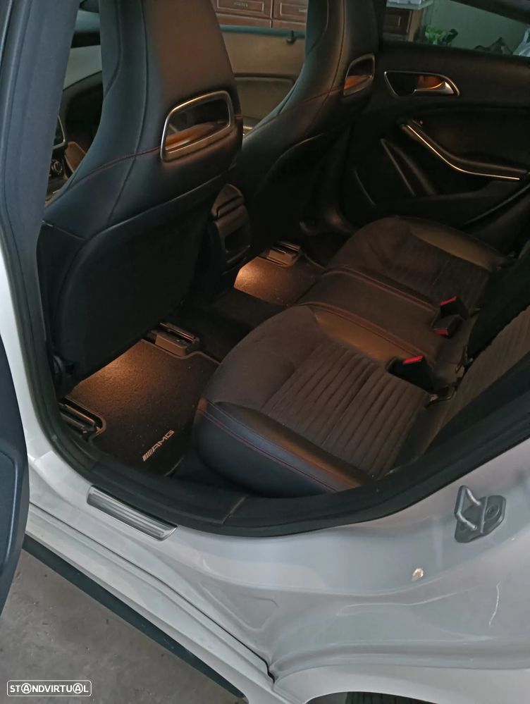 Mercedes-Benz CLA 220 d Shooting Brake AMG Line Aut. - 4