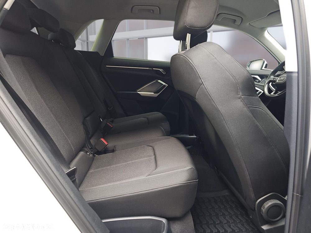 Audi Q3 35 TFSI S tronic - 12