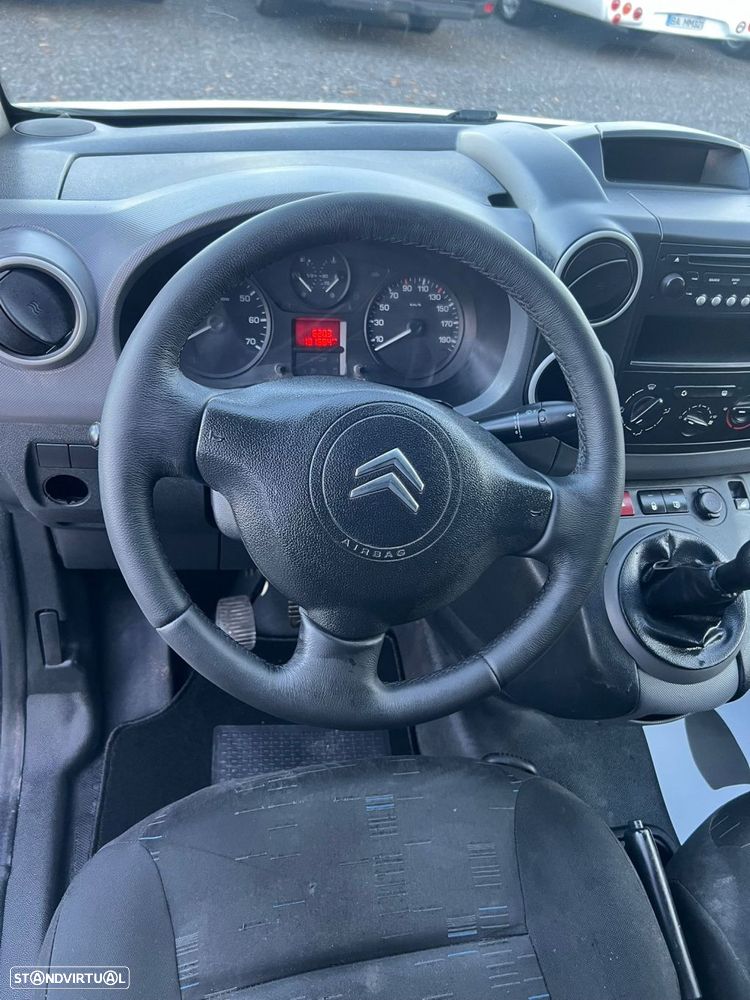 Citroën Berlingo 1.6 HDi 800 3L Longo - 28
