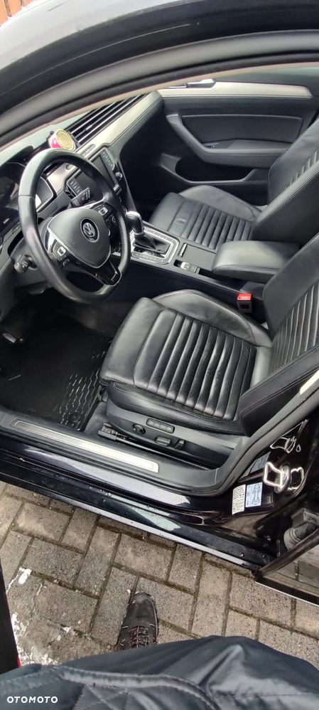 Volkswagen Passat - 22