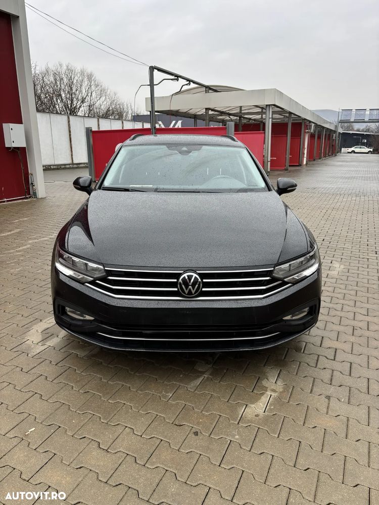 Volkswagen Passat 2.0 TDI SCR DSG Business - 1