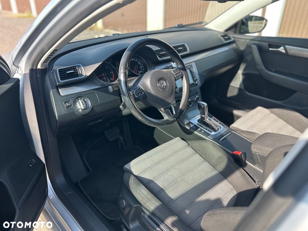 Volkswagen Passat - 7
