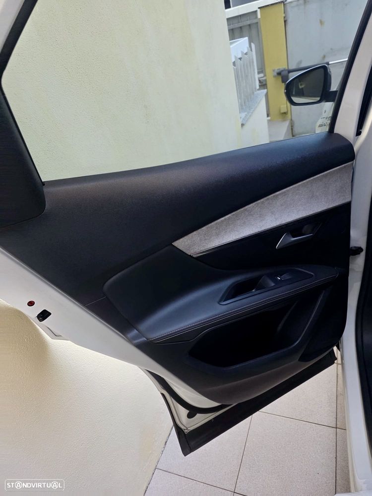 Peugeot 3008 1.5 BlueHDi GT Line - 14