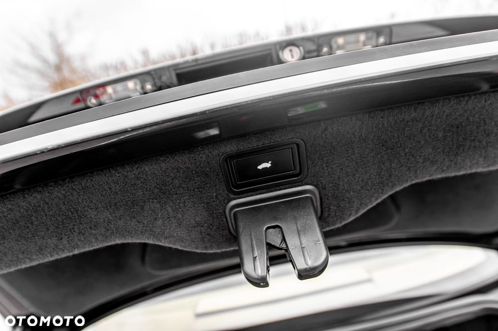 Audi A8 4.2 Quattro - 34