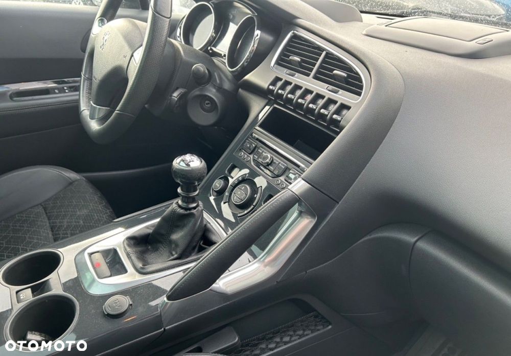 Peugeot 3008 - 17