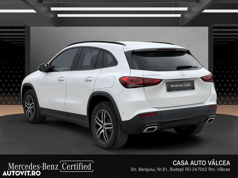 Mercedes-Benz GLA - 3