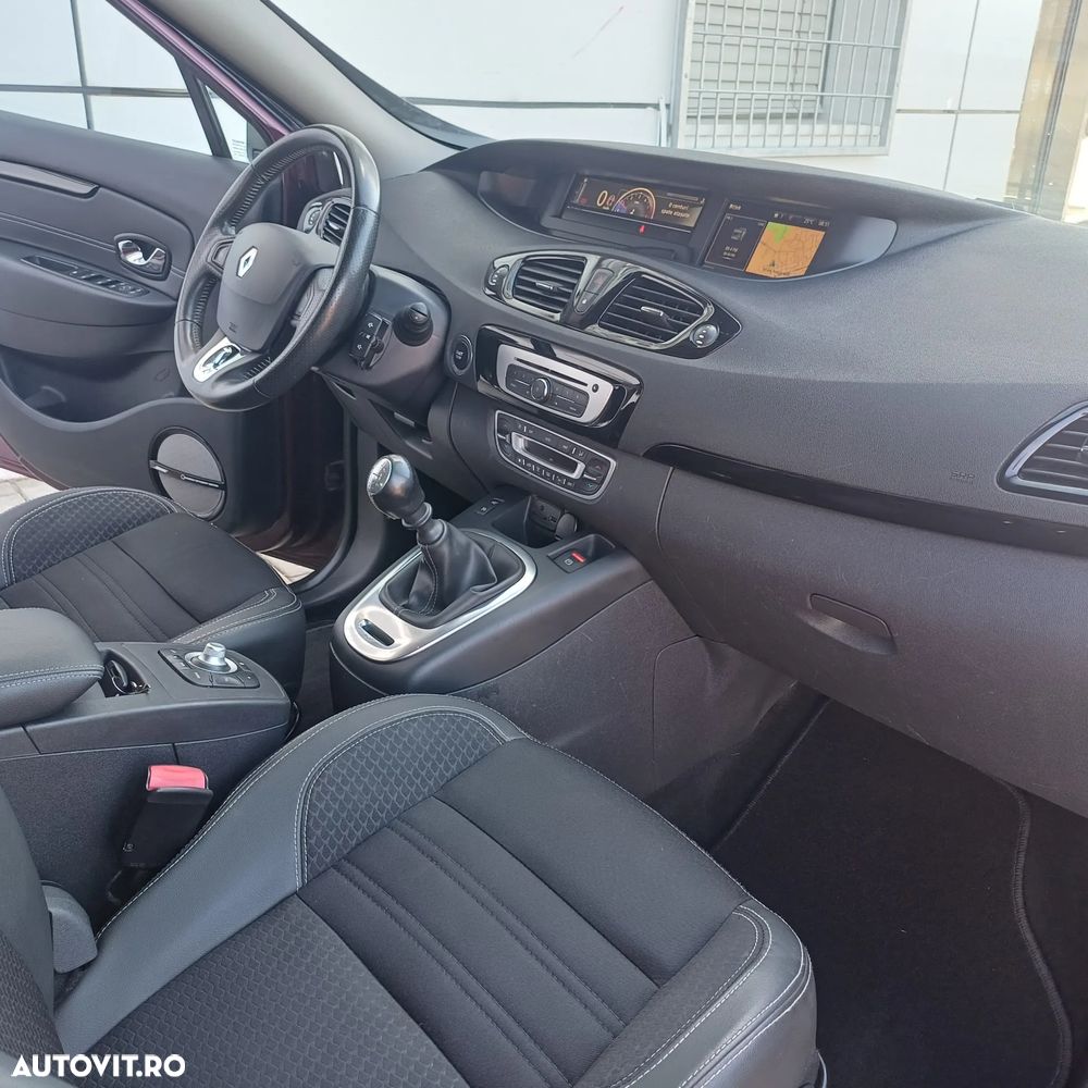 Renault Grand Scenic Energy dCi 110 S&S Bose Edition - 13