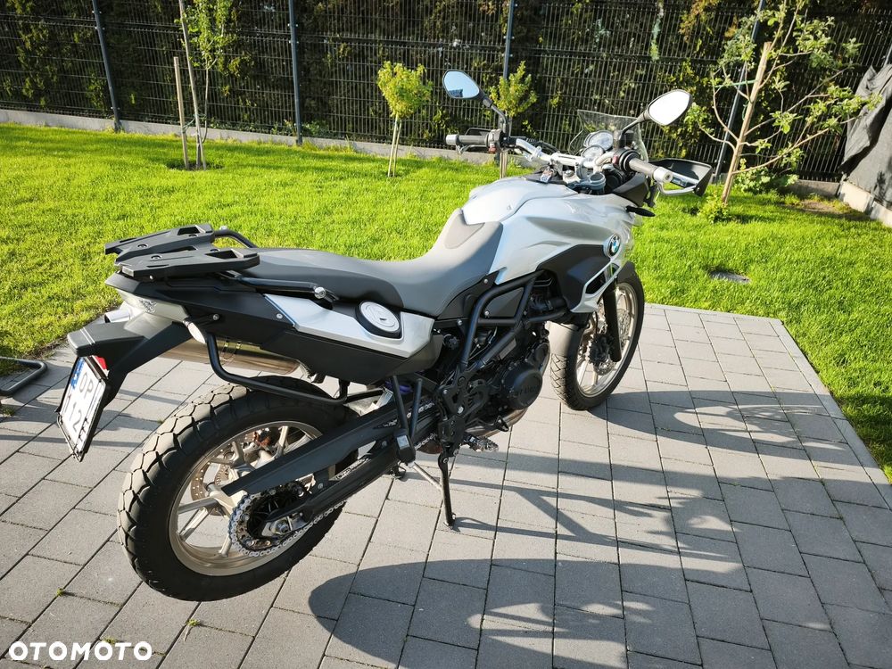 BMW F - 2