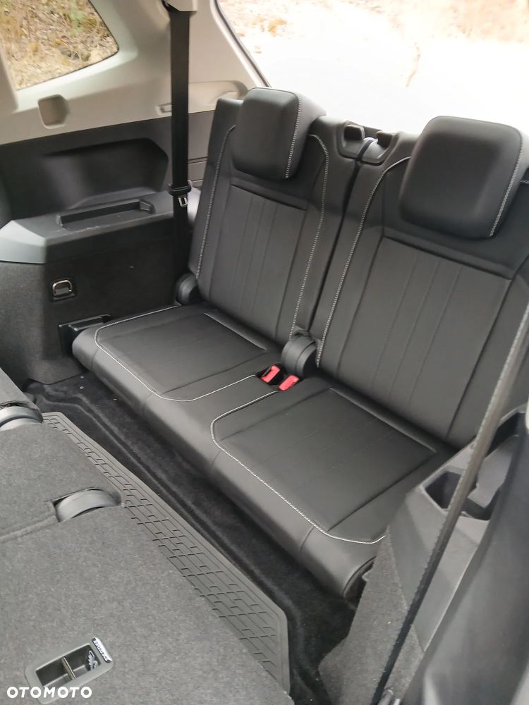 Volkswagen Tiguan - 16