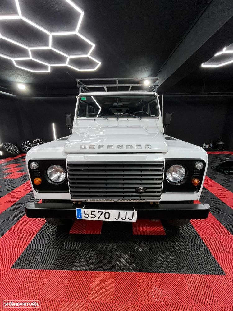 Land Rover Defender 110 DPF SE - 8