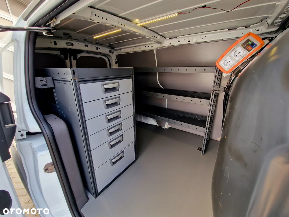 Ford TRANSIT CONNECT L2 - 15