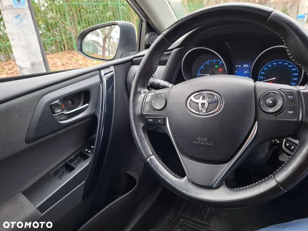 Toyota Auris 1.6 Luna - 7