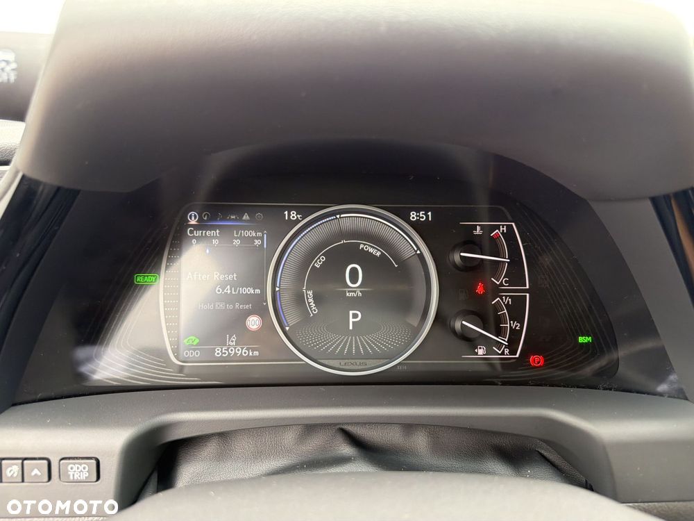 Lexus ES 300h Business Edition - 17