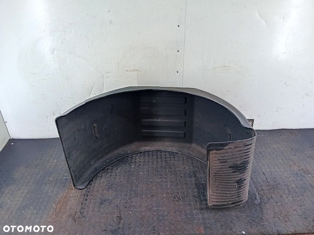 NADKOLE PRAWE TYŁ IVECO DAILY IV - 2