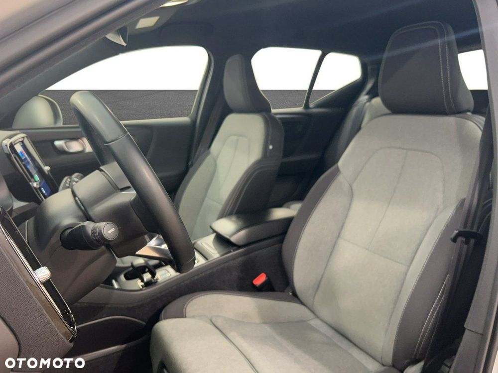 Volvo XC 40 B3 Core - 16