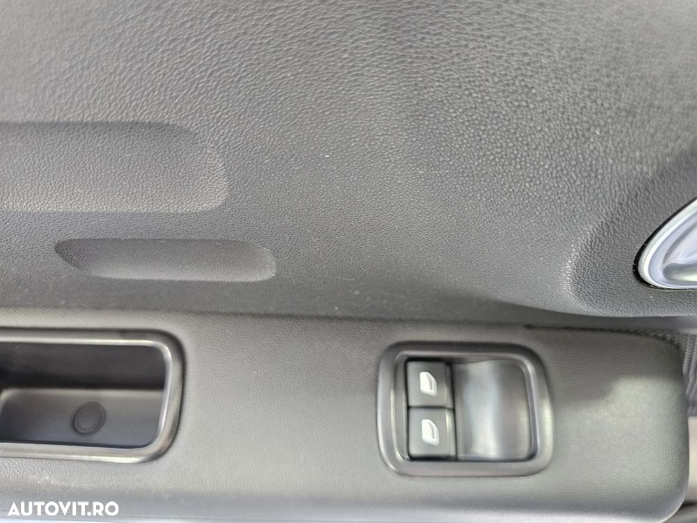 Citroën C3 1.2 PureTech BVM Live - 27