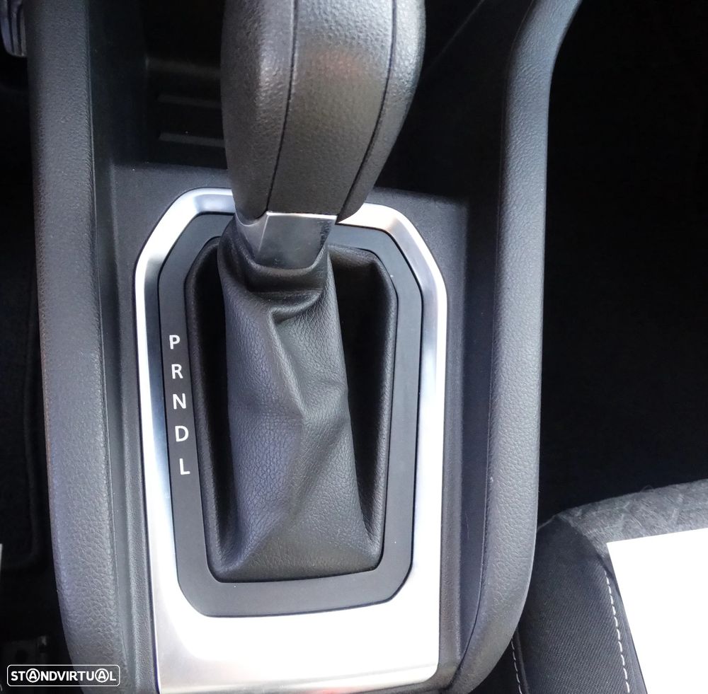 Renault Clio 1.0 TCe Limited CVT - 16