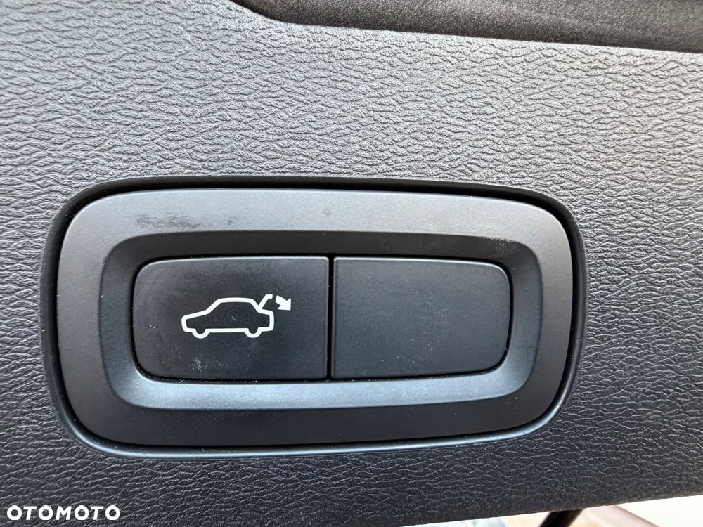 Volvo V60 D3 Momentum - 31