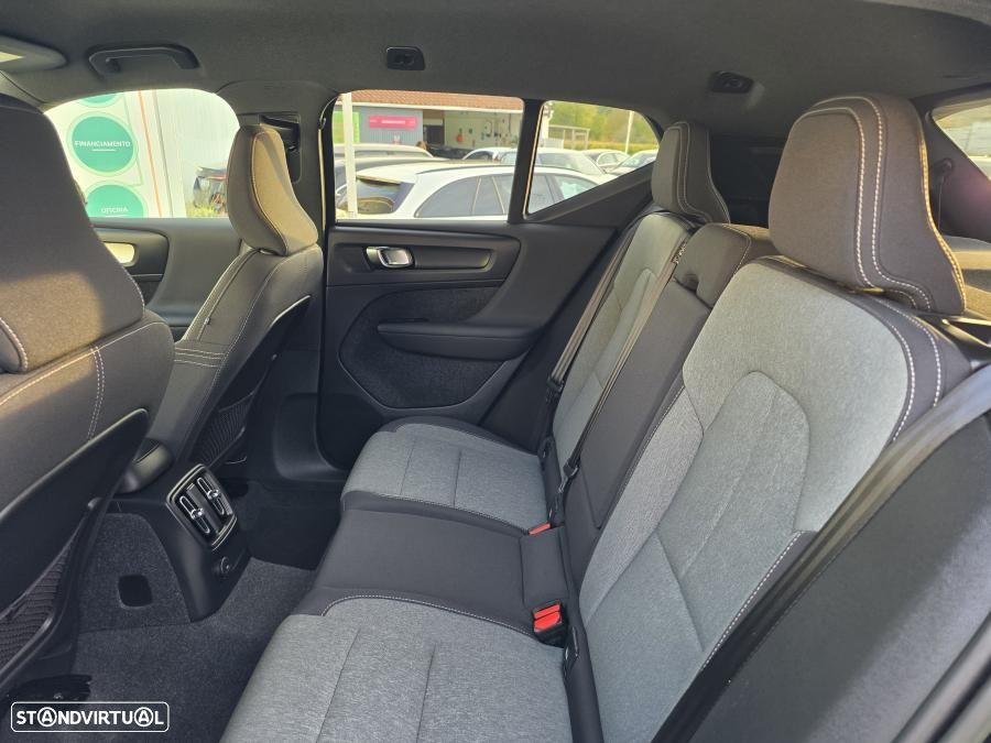 Volvo XC 40 1.5 T4 PHEV Core - 24
