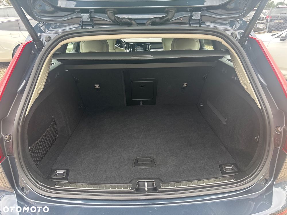 Volvo V60 D3 Geartronic Momentum Pro - 38