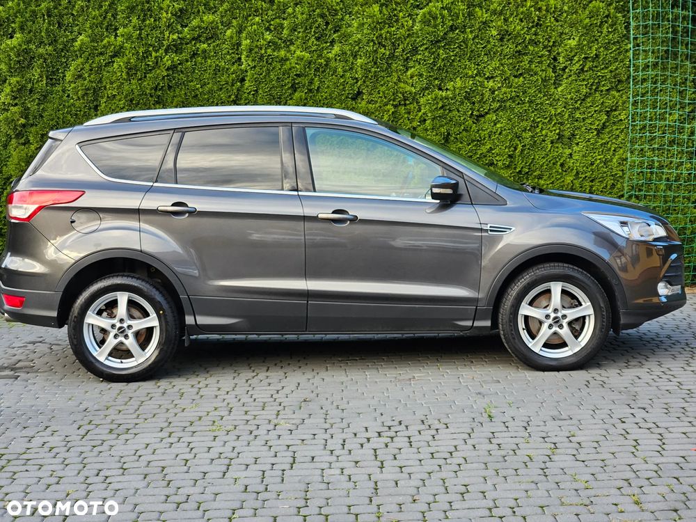 Ford Kuga 2.0 TDCi 2x4 Titanium - 13