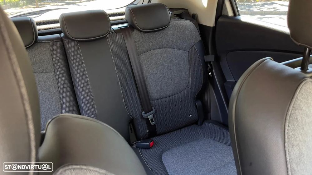 Renault Captur 1.5 dCi Exclusive XMOD - 11
