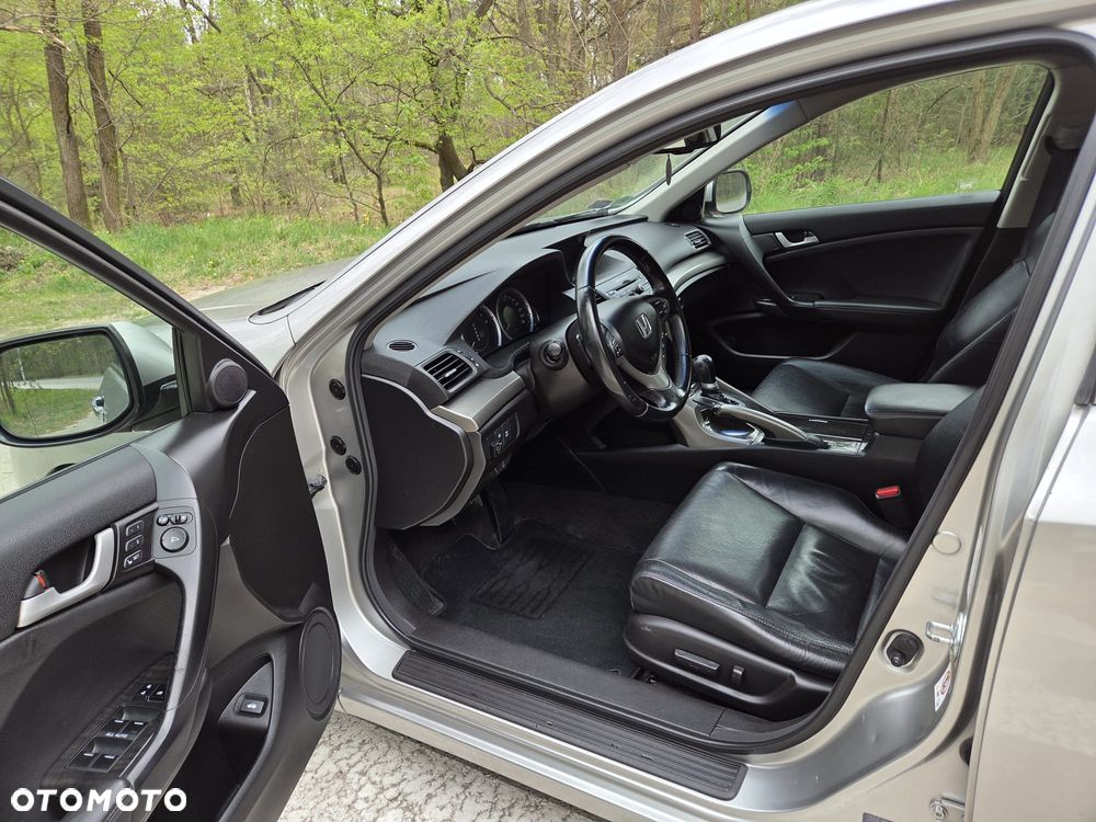 Honda Accord 2.4 Executive - 8