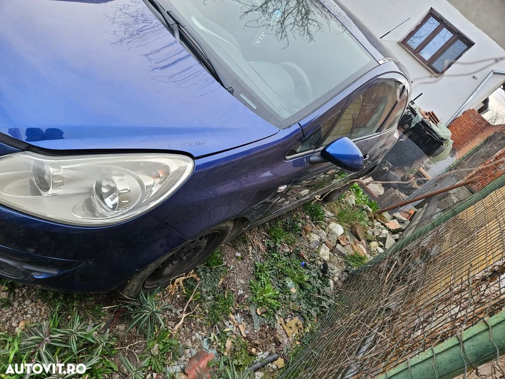 Dezmembrez opel corsa d coupe - 2