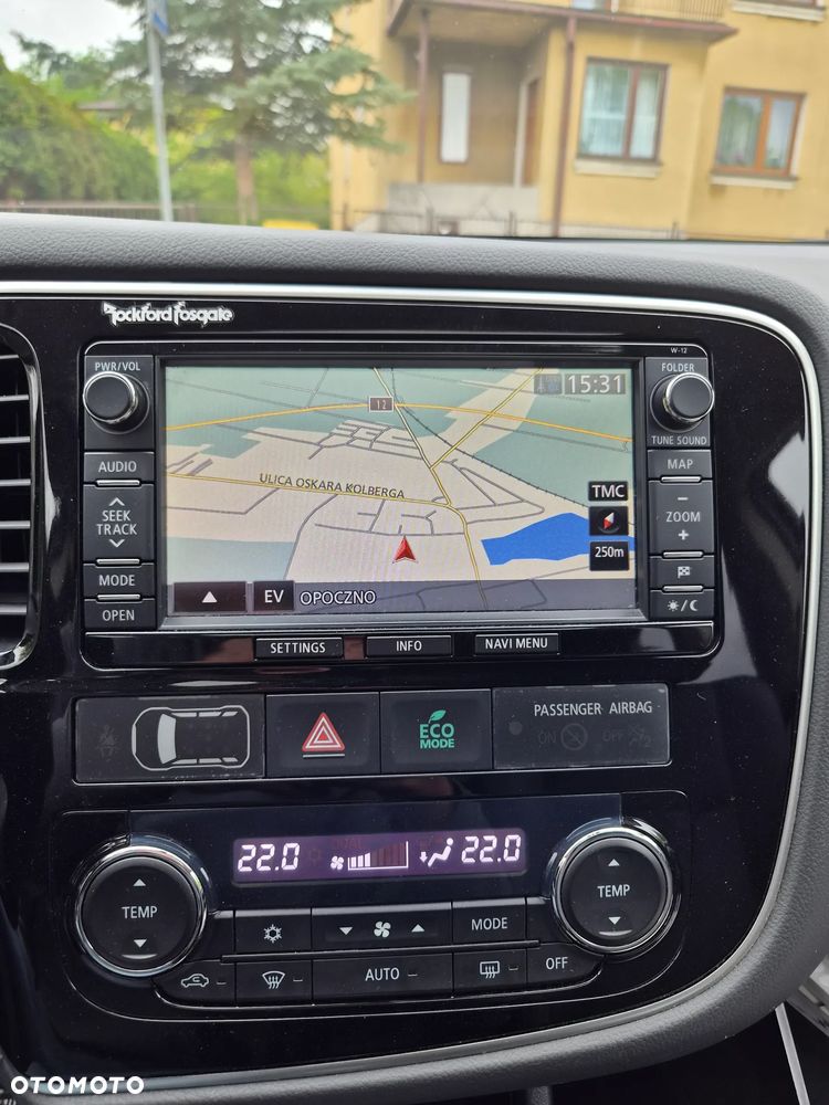 Mitsubishi Outlander 2.0 4WD Top - 35