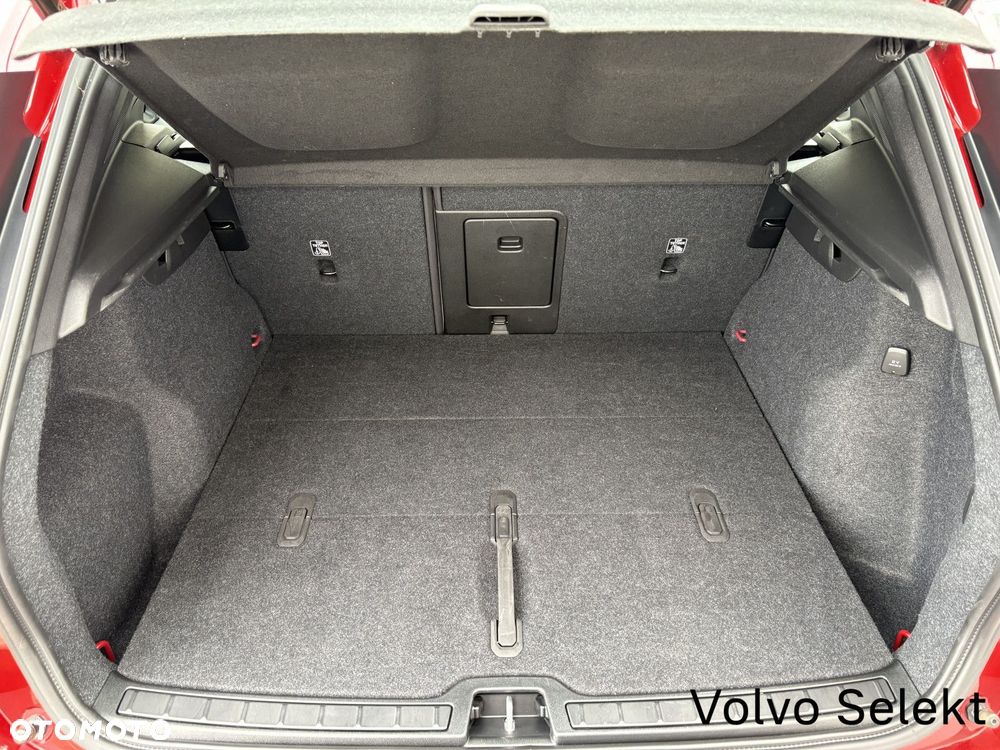 Volvo XC 40 - 25