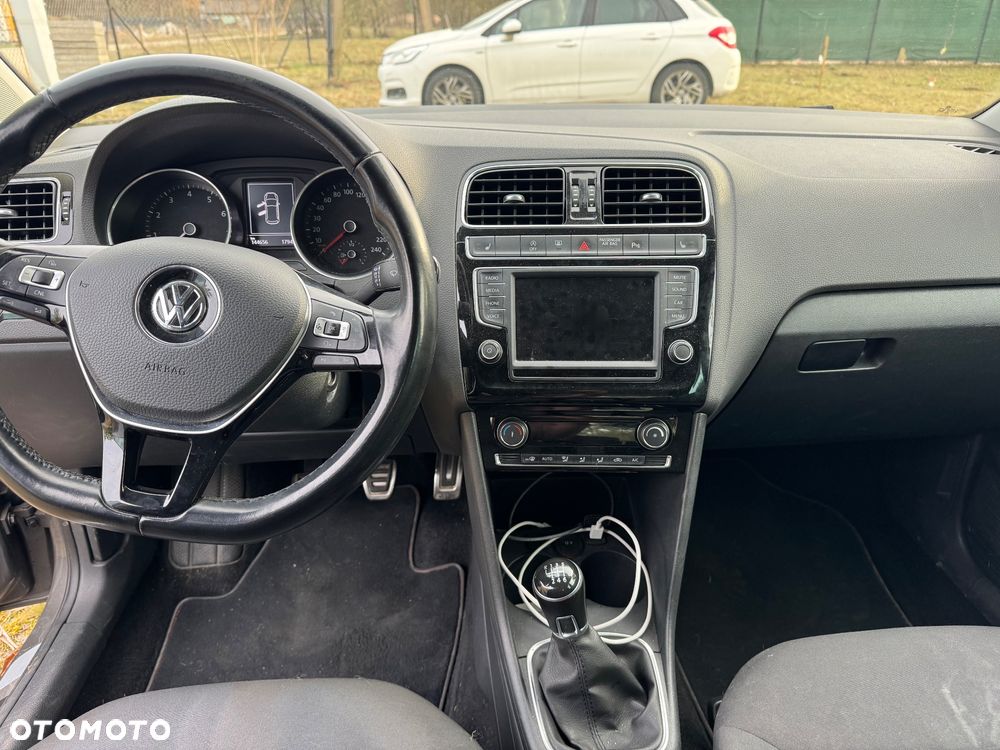 Volkswagen Polo - 17