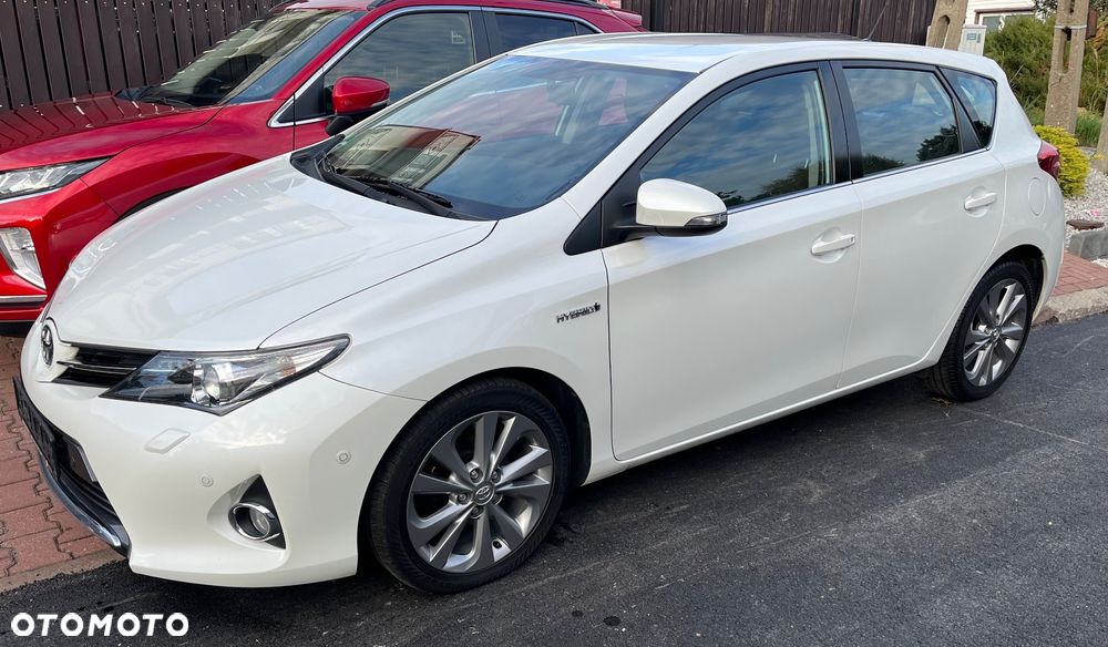 Toyota Auris 2013 photo 3