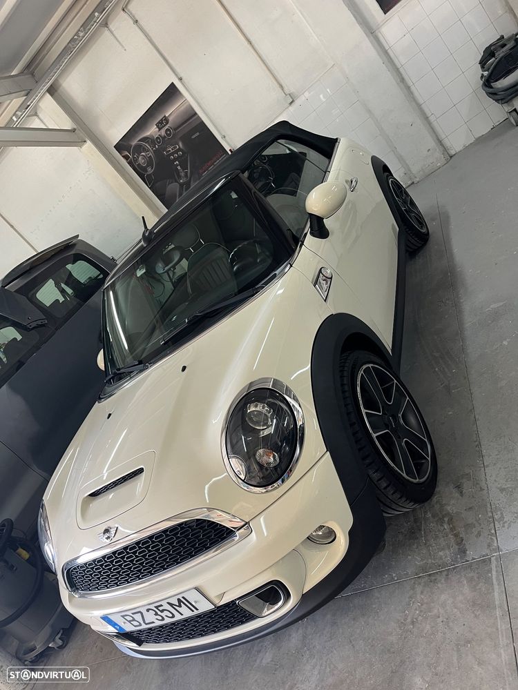 MINI Cabrio Cooper S - 4