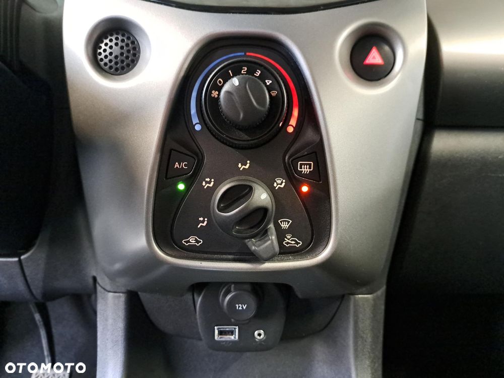 Toyota Aygo - 25