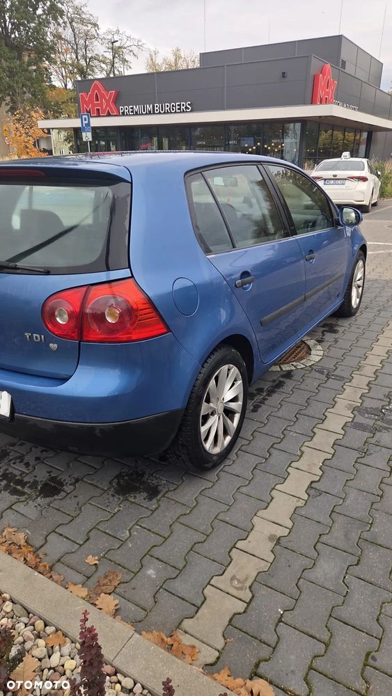 Volkswagen Golf - 2