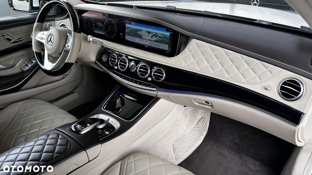 Mercedes-Benz Klasa S 560 4-Matic L 9G-TRONIC - 24