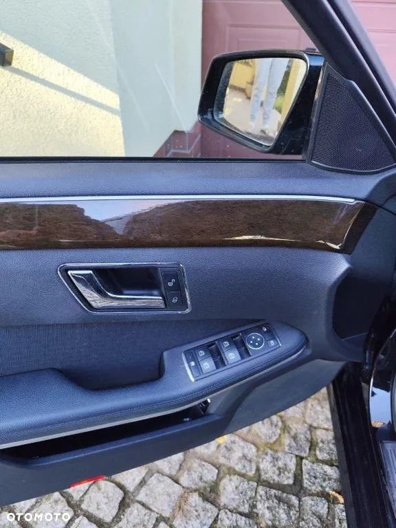 Mercedes-Benz Klasa E - 15