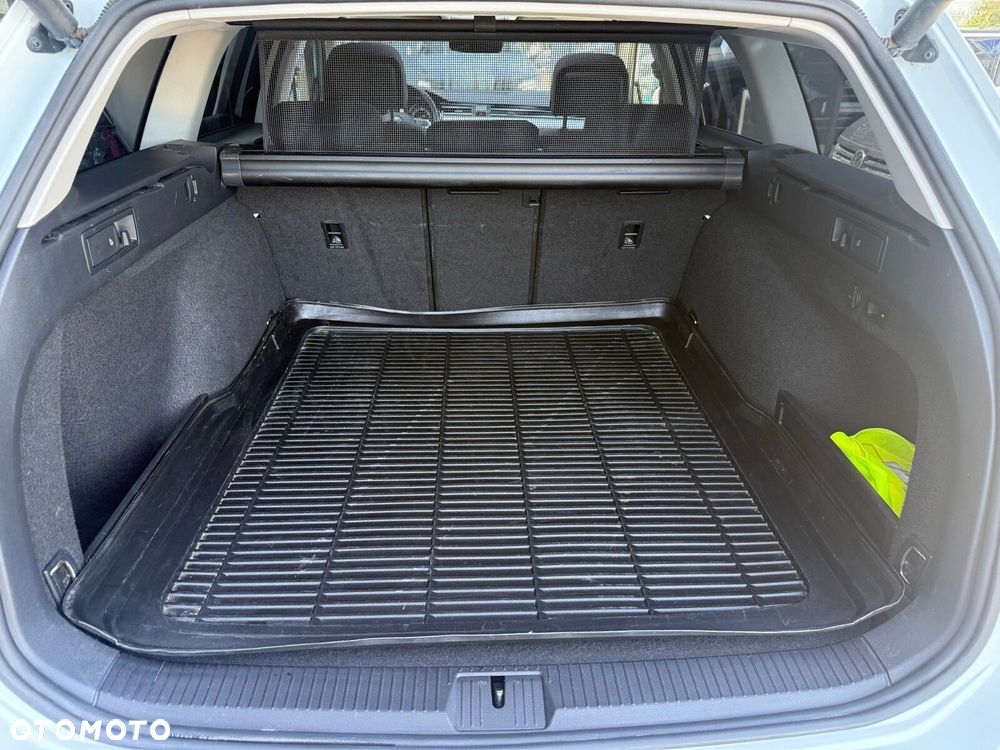 Volkswagen Passat Variant - 20