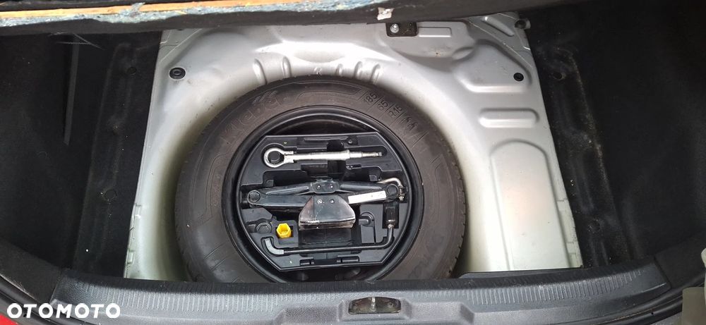 Peugeot 207 1.4 Presence - 19