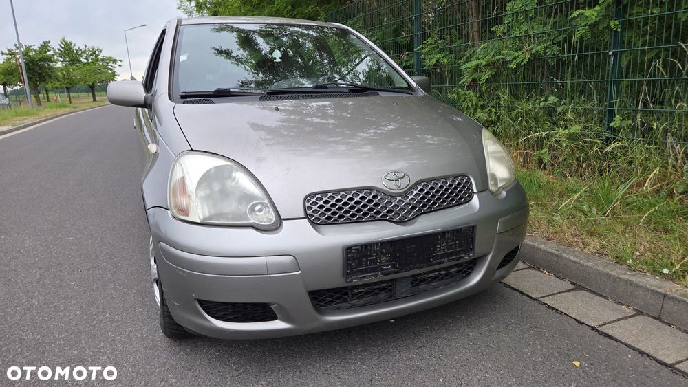 Toyota Yaris - 2