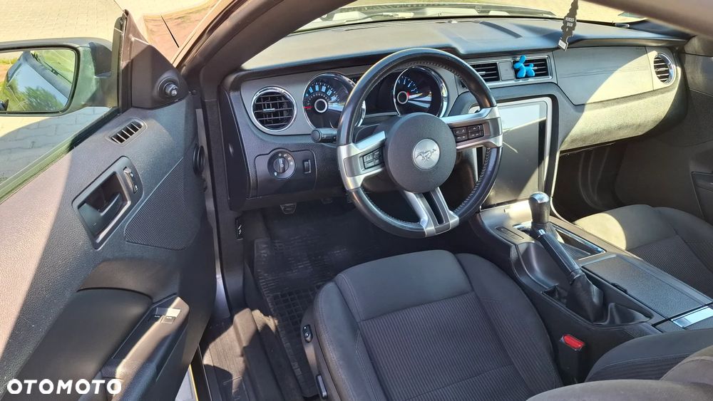 Ford Mustang 3.7 V6 - 8