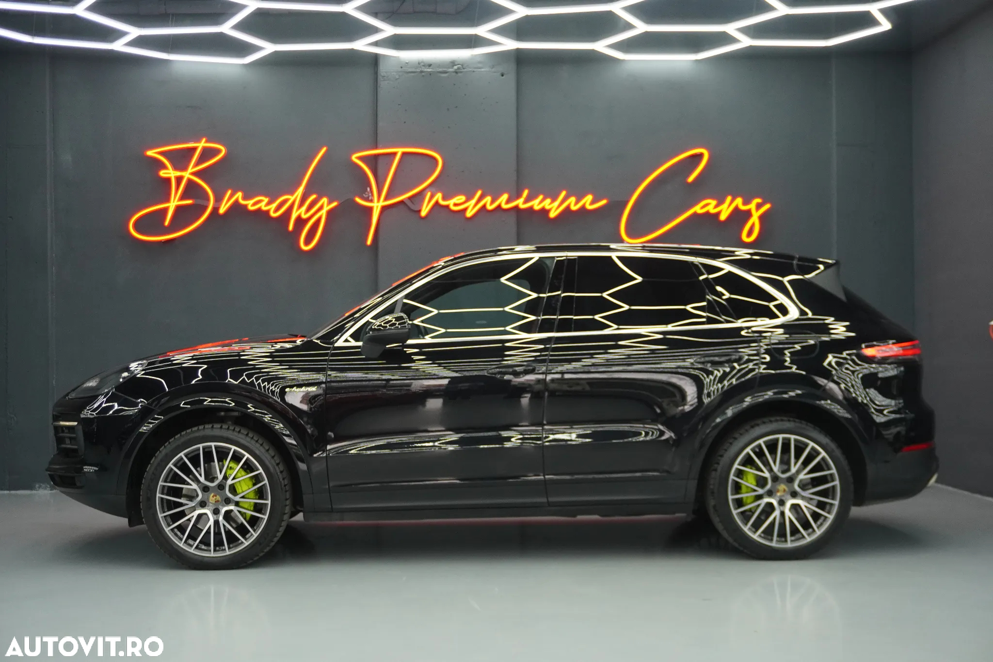 Porsche Cayenne E-Hybrid Tiptronic S - 2