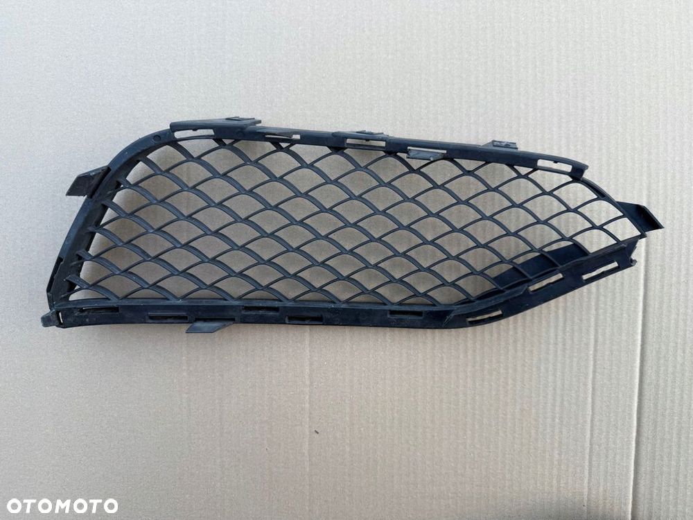 LEWA KRATKA ZDERZAKA PRZEDNIEGO MERCEDES CLS W218 63 AMG LIFT ORYGINAŁ - 2