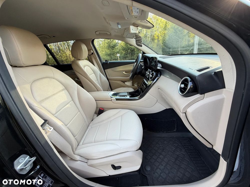 Mercedes-Benz GLC 220 d - 30