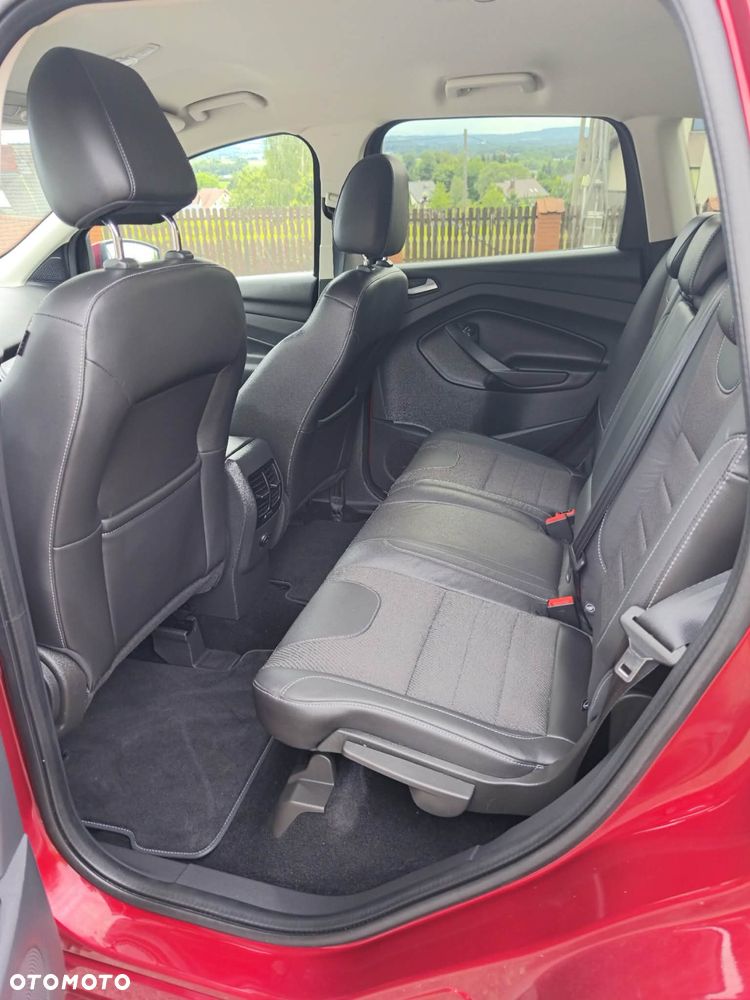 Ford Kuga 1.5 EcoBoost 2x4 Titanium - 17