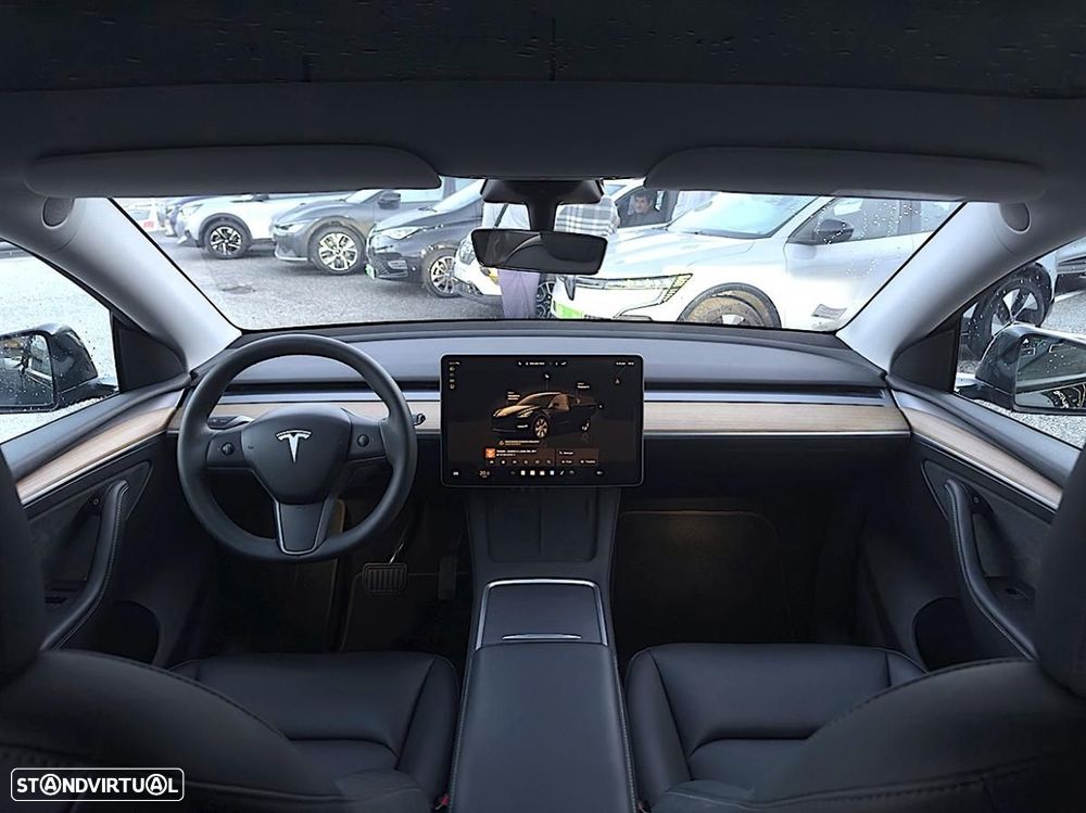 Tesla Model Y Standard - 20