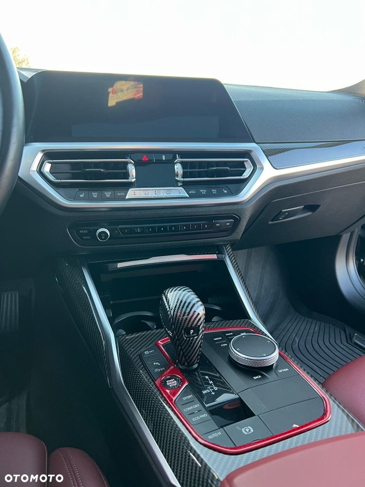 BMW Seria 3 330i xDrive M Sport - 24