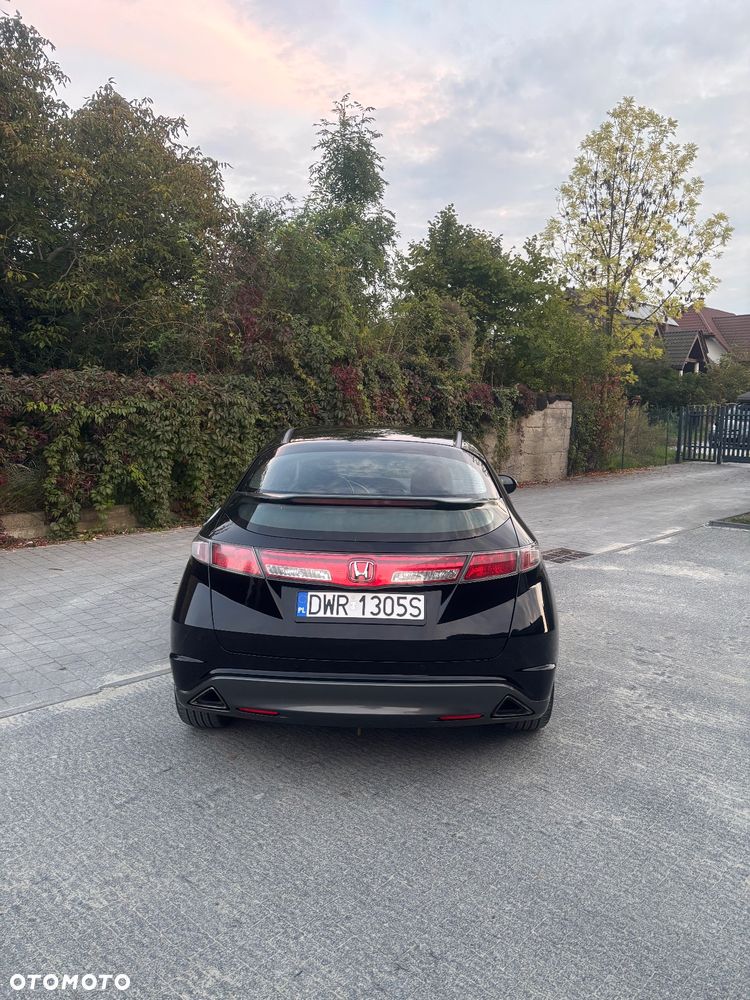 Honda Civic 1.8 Executive - 6