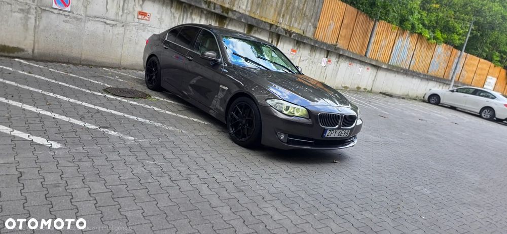 BMW Seria 5 - 10